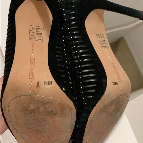 Shoes - Picture 4 of 6